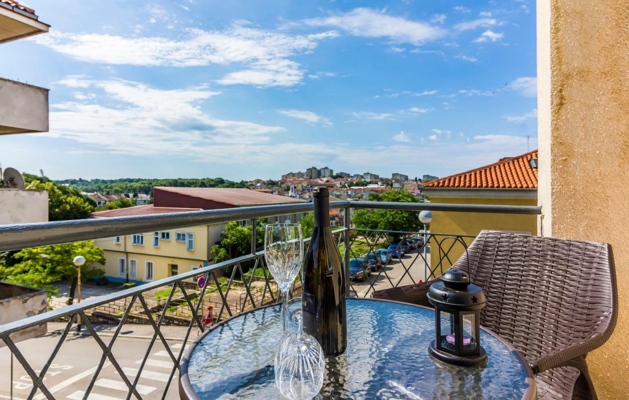 Pula Apartment Kültér fotó
